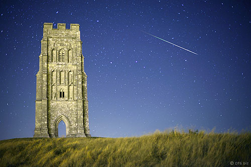 glastonbury-tor-meteor