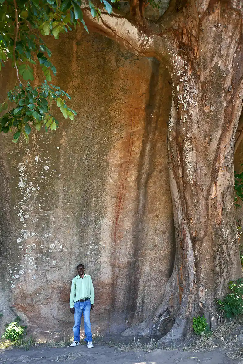 Sito di pittura di roccia di Mphunzi, area di arte rupestre di Chongoni