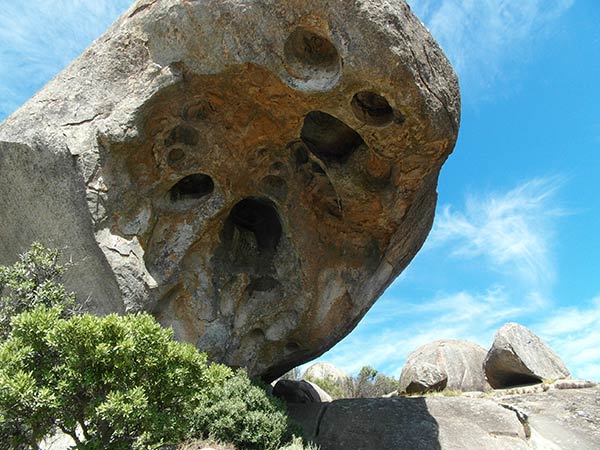 Hipopótamo de roca y cueva, montaña de Paarl