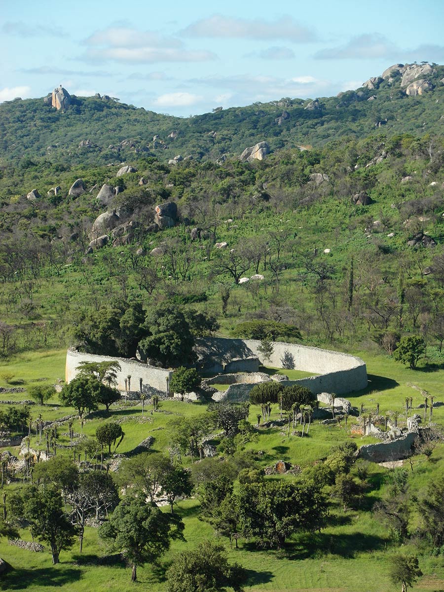 Große Simbabwe-Ruinen, Außenmauern