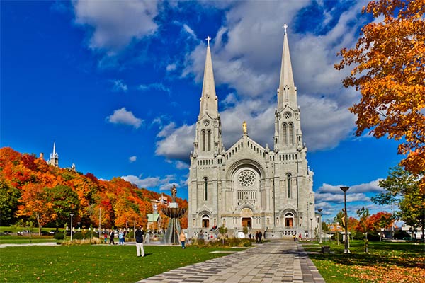 Sainte-Anne-de-Beaupré Bazilikası, Quebec