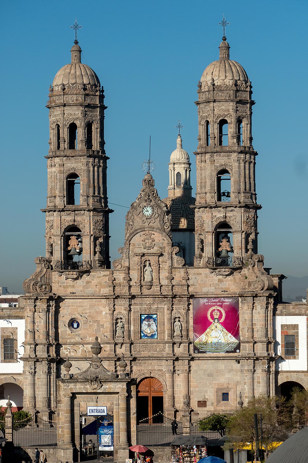 Zapopanin Neitsyt Marian basilika, Guadalajara