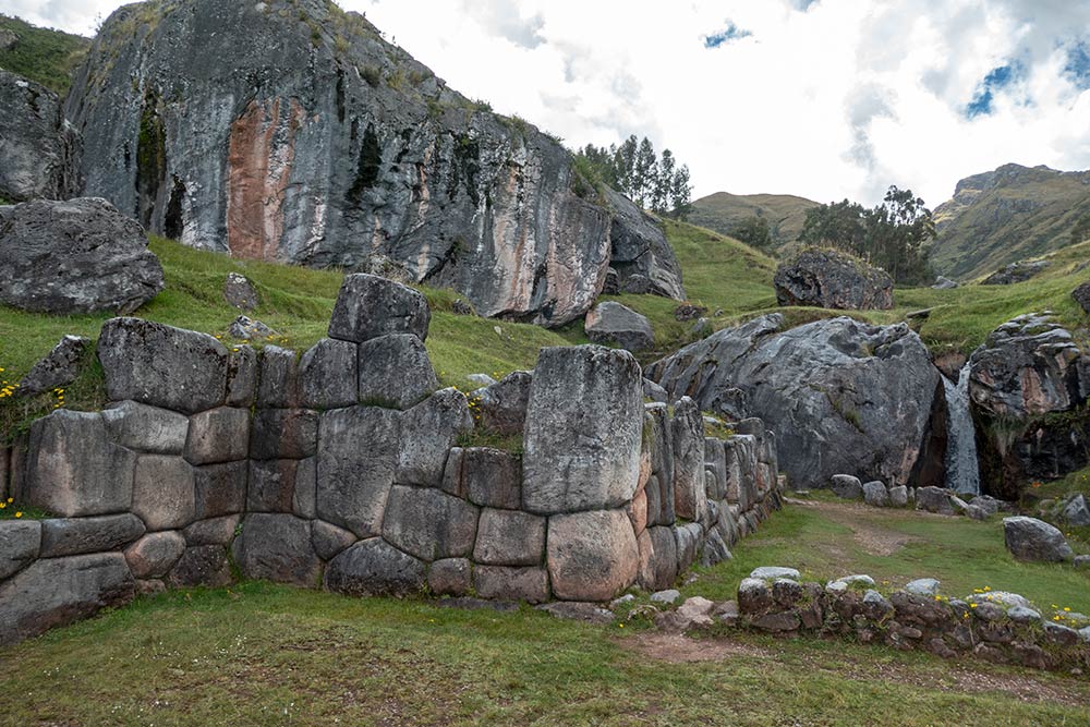 Sorgente sacra nel sito Inca di Killarumiyoq