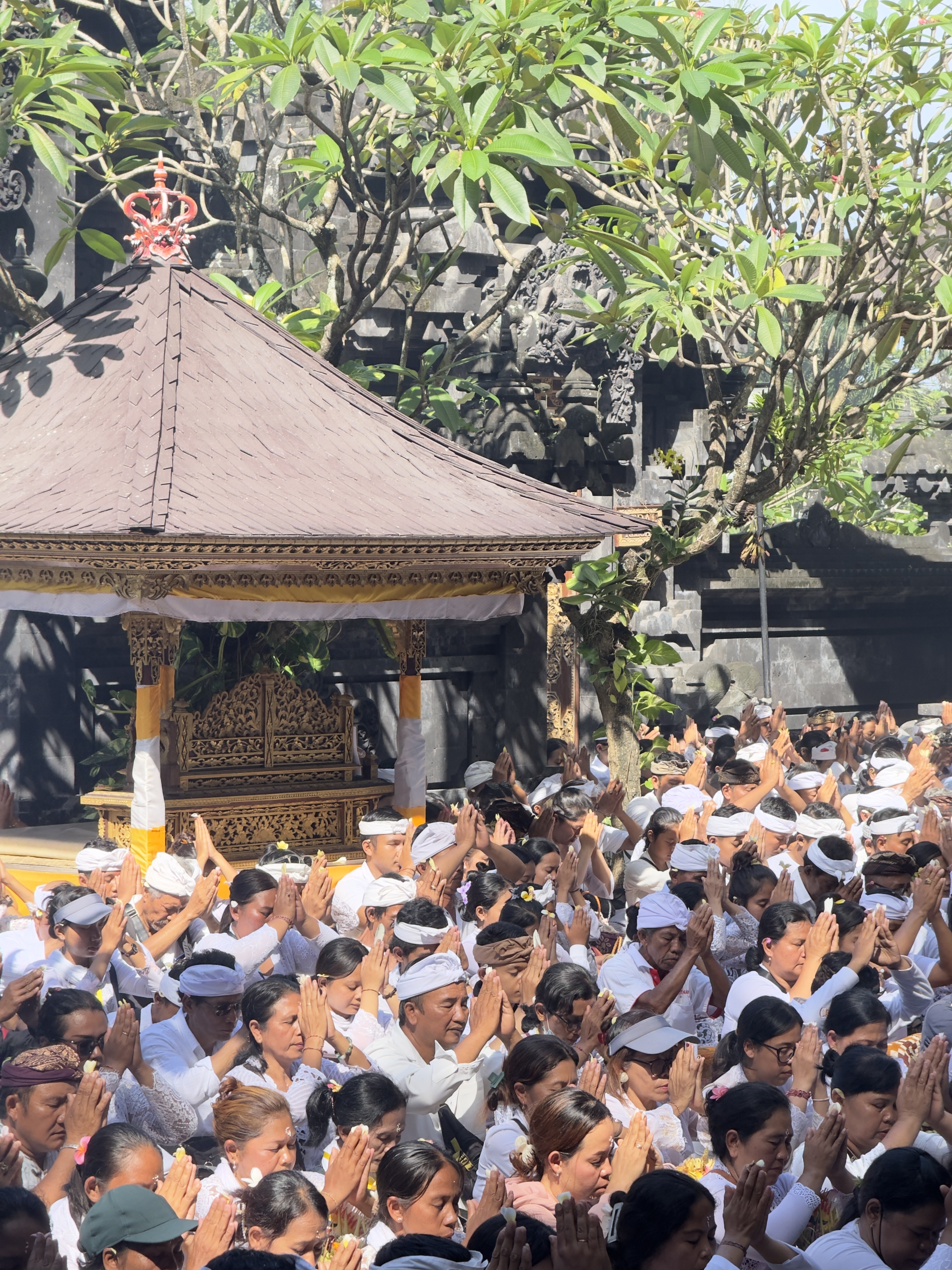 Pura Goa Lawah