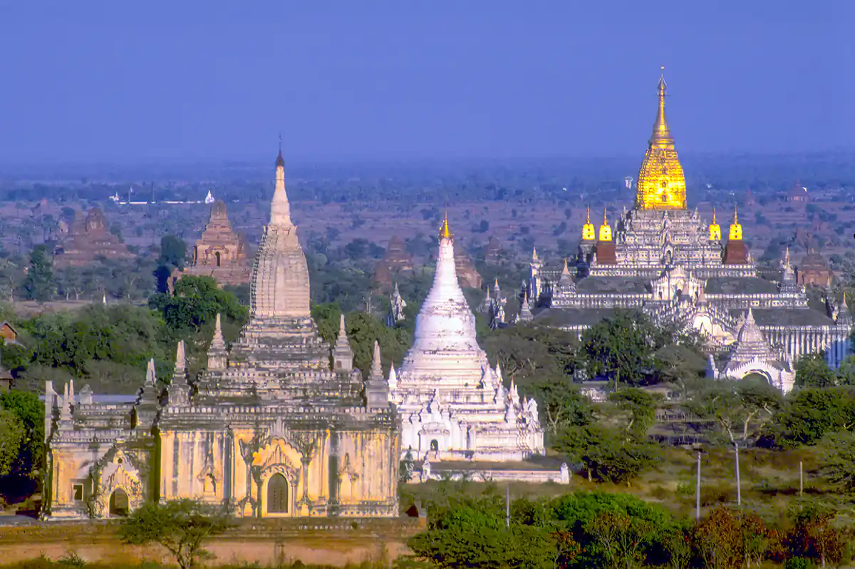 Templo de Ananda, Bagan, Myanmar (Birmania)