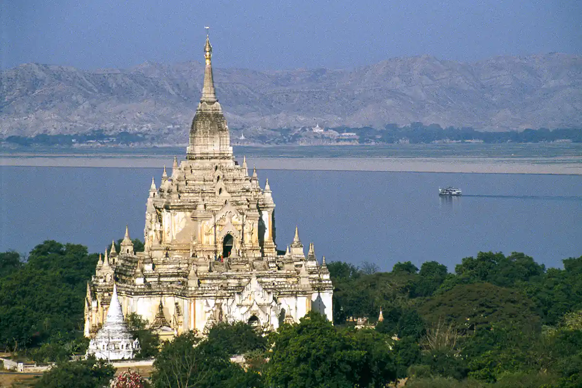 Templo de Gawdapalin, Bagan, Myanmar (Birmania)