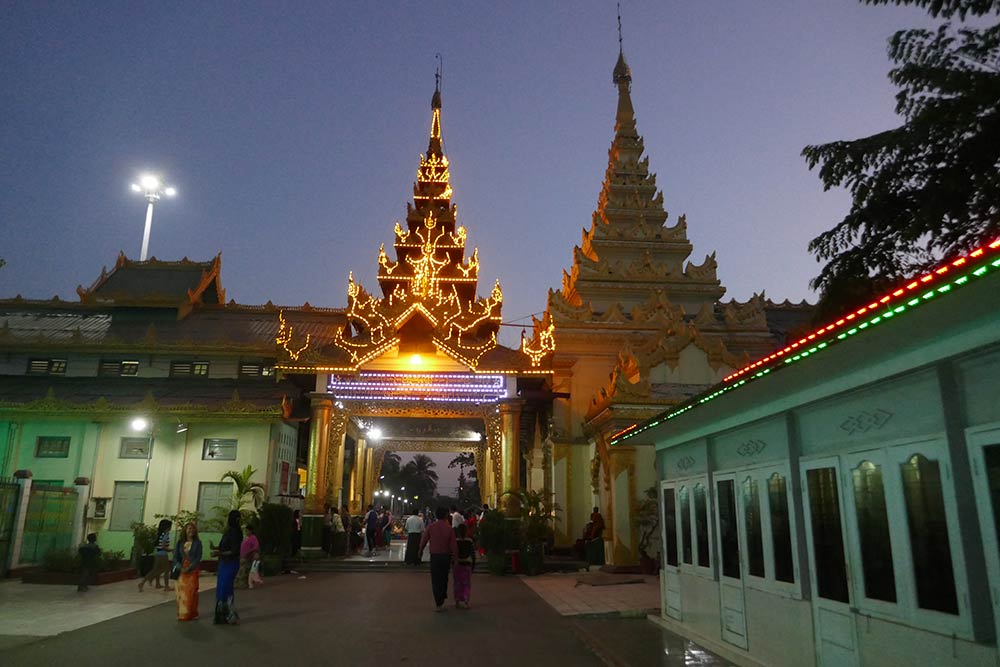 Пагода Махамуни, Мандалай