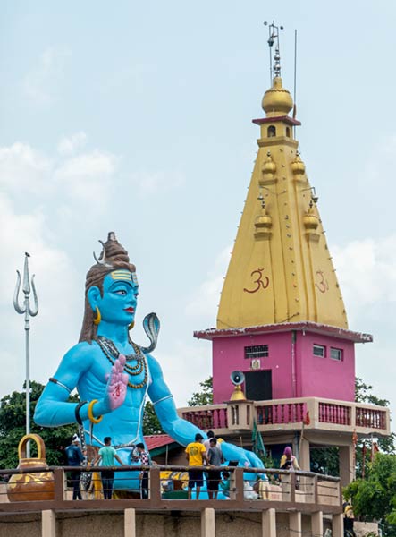 Baba Garib Nath Tapınağı, Raipur Maidan