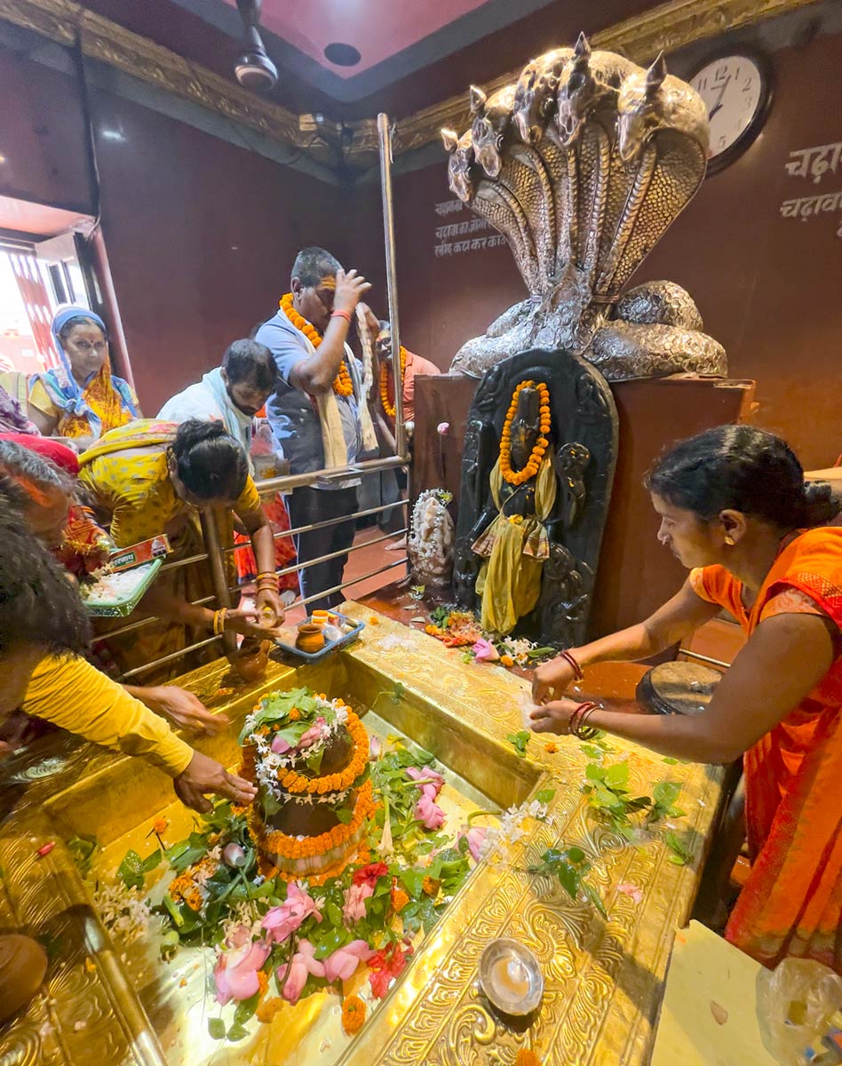 Harihar Nath tenplua, Sonepur. Shiva eta Vishnu gurtzen dituzten erromesak