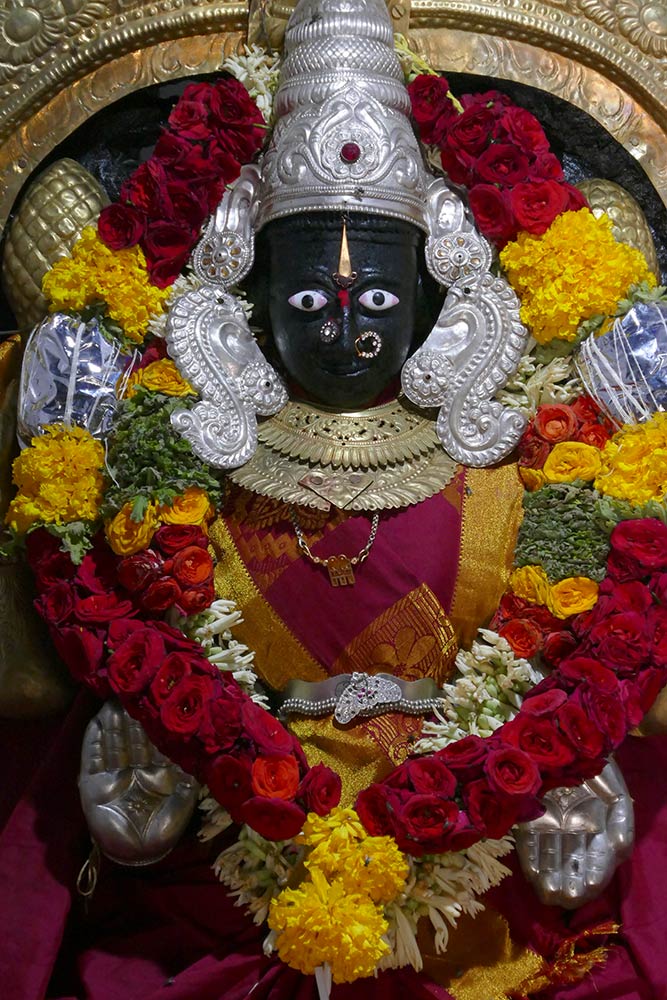 Statue von Shiva im Govindarajaswamy-Tempel, Arasikere, Karnataka