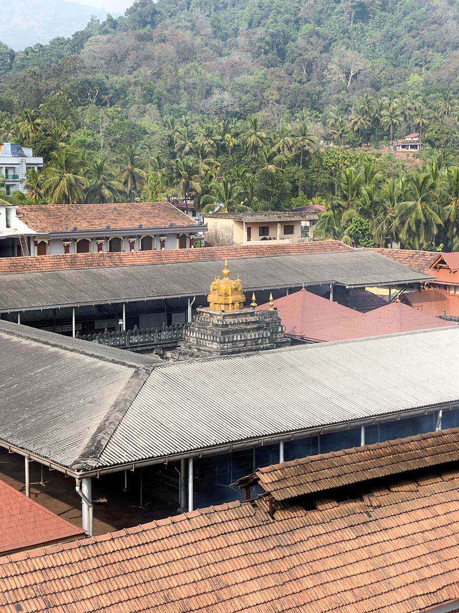 Sri Mookambika Tapınağı, Kollur