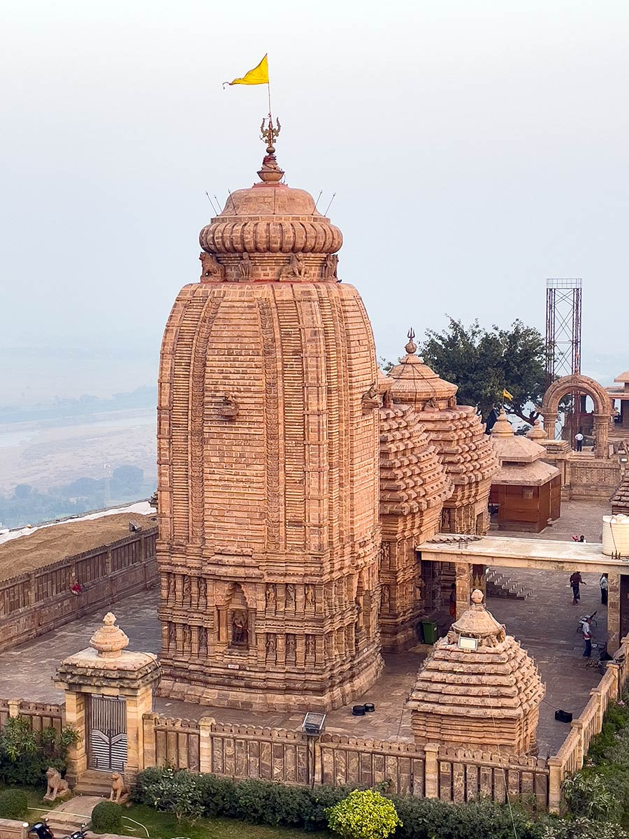 Храм Маа Тара Тарини, Пурушоттампур