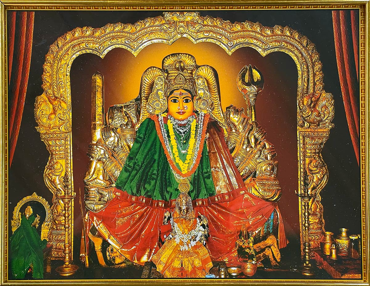 Sri Bhadrakali Devastanam, Warangal. Gemälde einer Tempelgottheit.