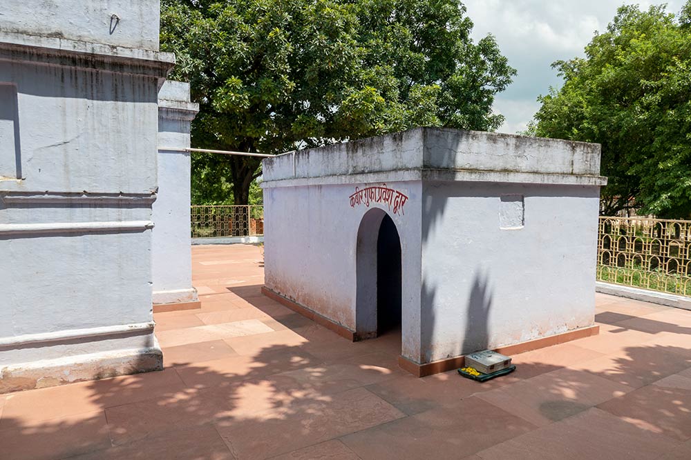 Entrance to meditation chamber of Saint Kabir, Magahar