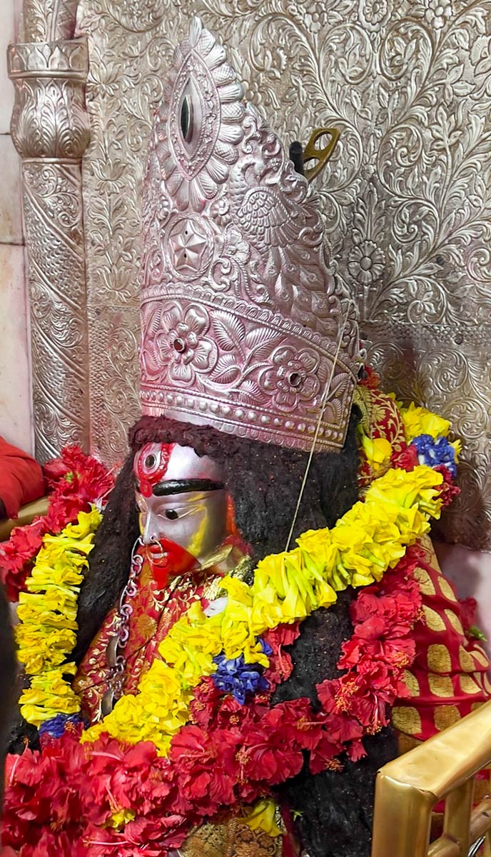 Jumalatar Taran pääpatsas Ma Tara -temppelissä, Tarapeeth