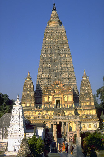 Der Mahabodhi-Tempel in der Nähe des Bodhi-Baums