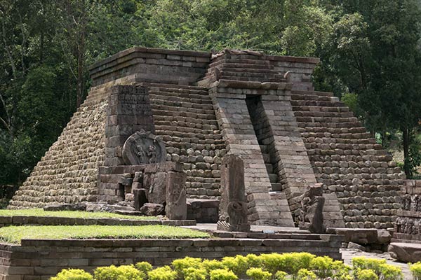 הפירמידה של קנדי ​​סוקה, ג'אווה, אינדונזיה