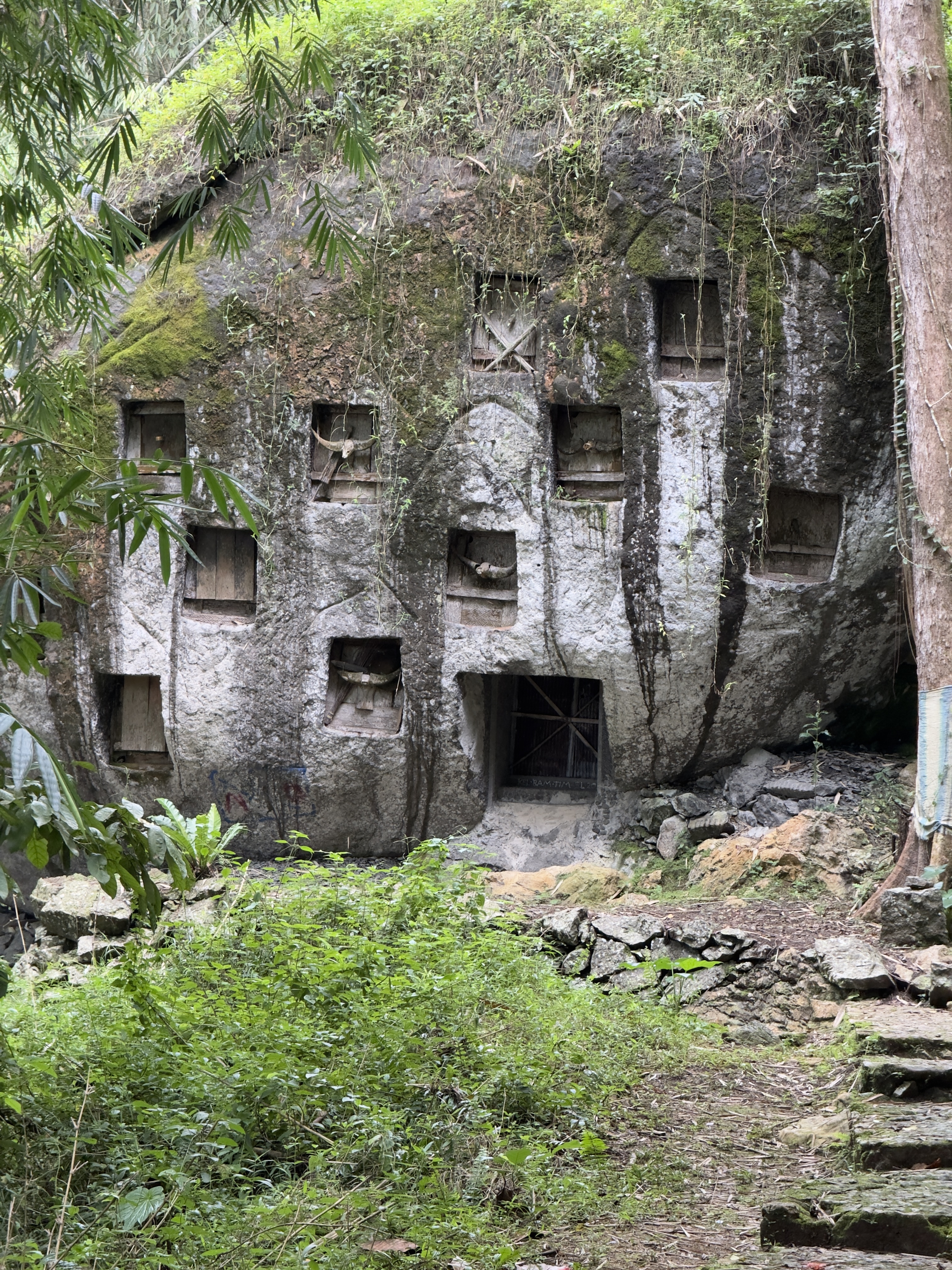 Objek Wisata Kalimbuang, Bori, Sulawesi