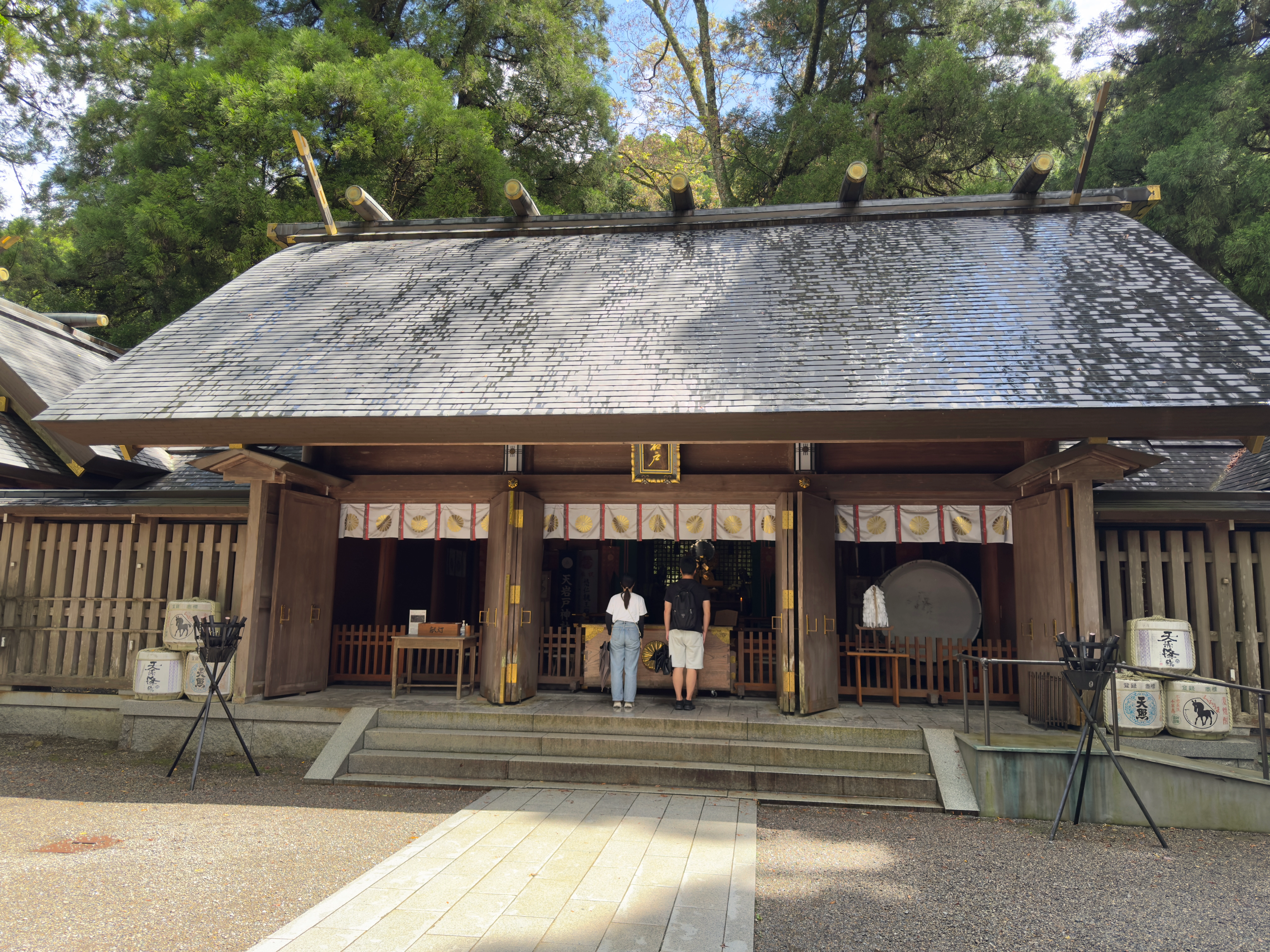Amanoiwato Jinja Shinto Shrine, Takachiho, Kyushu Amanoiwato Jinja Shinto Shrine, Takachiho, Kyushu