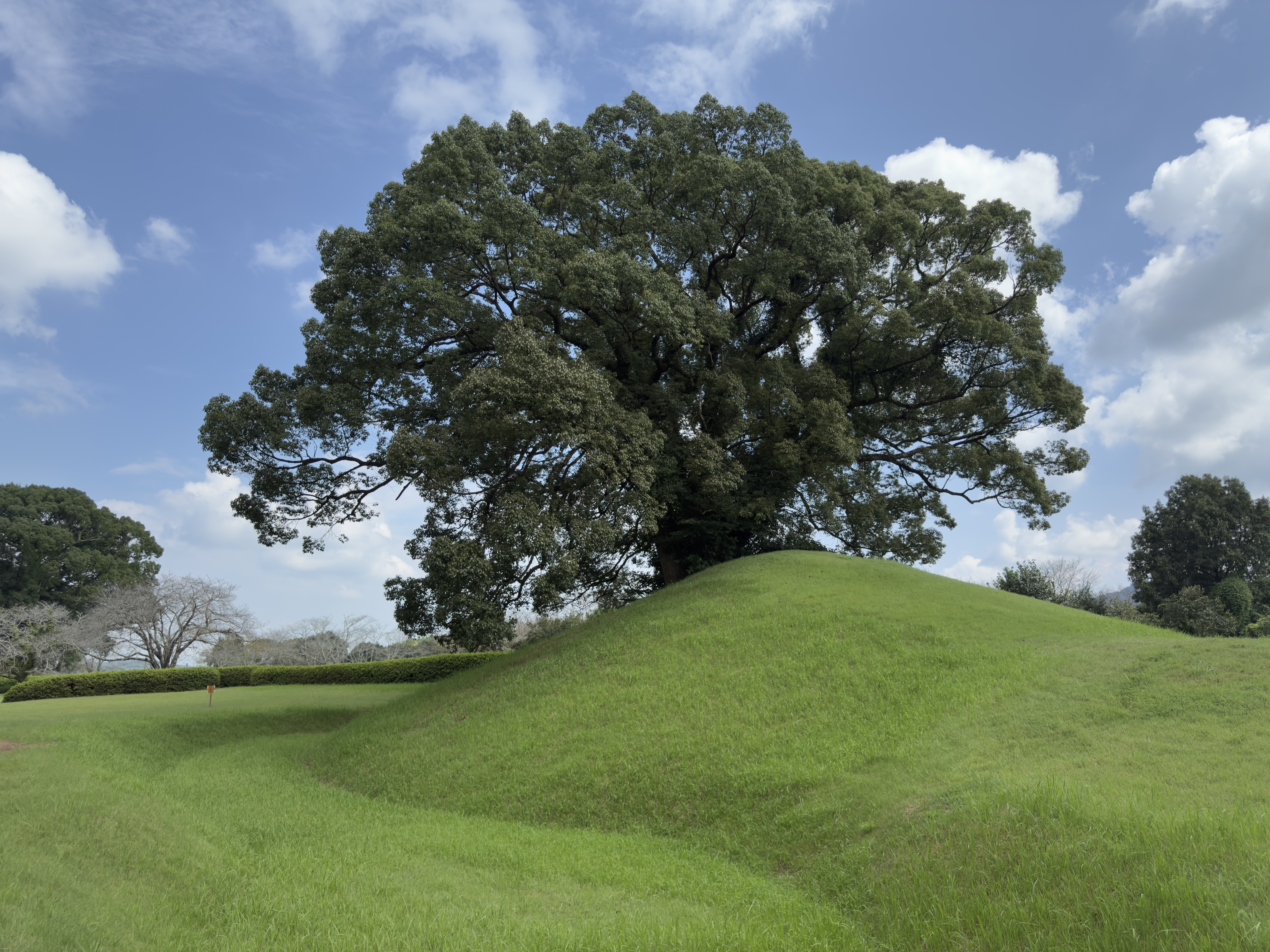 Eta Funayama Tumulus, Kyushu