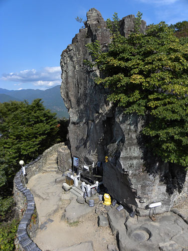 O- सान Saseong-am