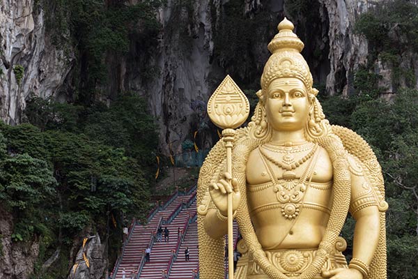 Estatua de Muruga, cuevas de Batu, Kuala Lumpur, Malasia