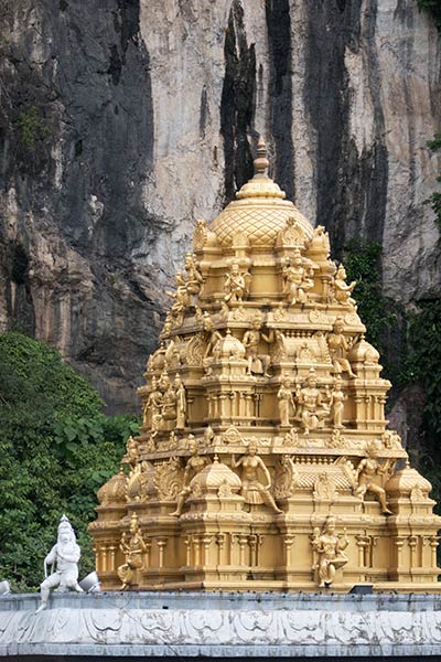 Sri Venkatachalapathi Tempel am Fuße des Batu Caves Hügels