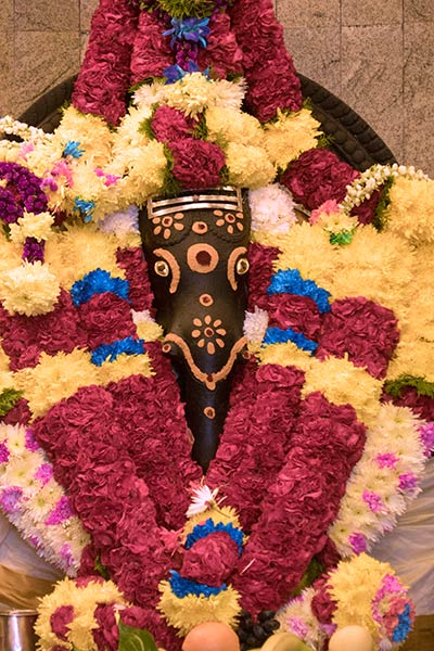 Statua di Ganesh all'interno di Sri Venkatachalapathi Temple Batu Caves