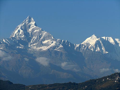 Vista de la montaña desde la Pagoda de la Paz, Pokhara