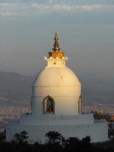 Pagode de la paix, Pokhara