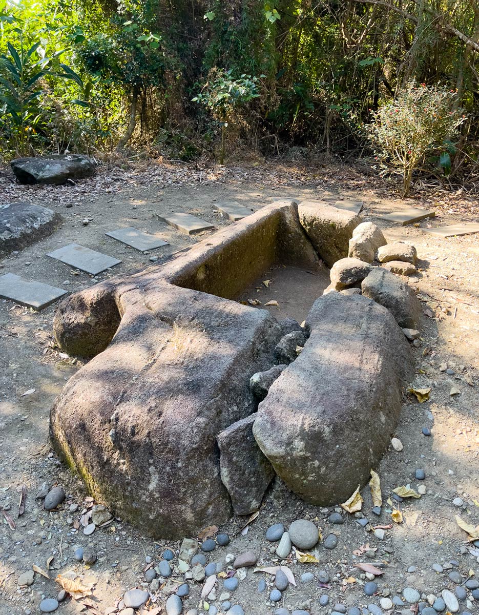 Megalithstätte Dulan, Dulan