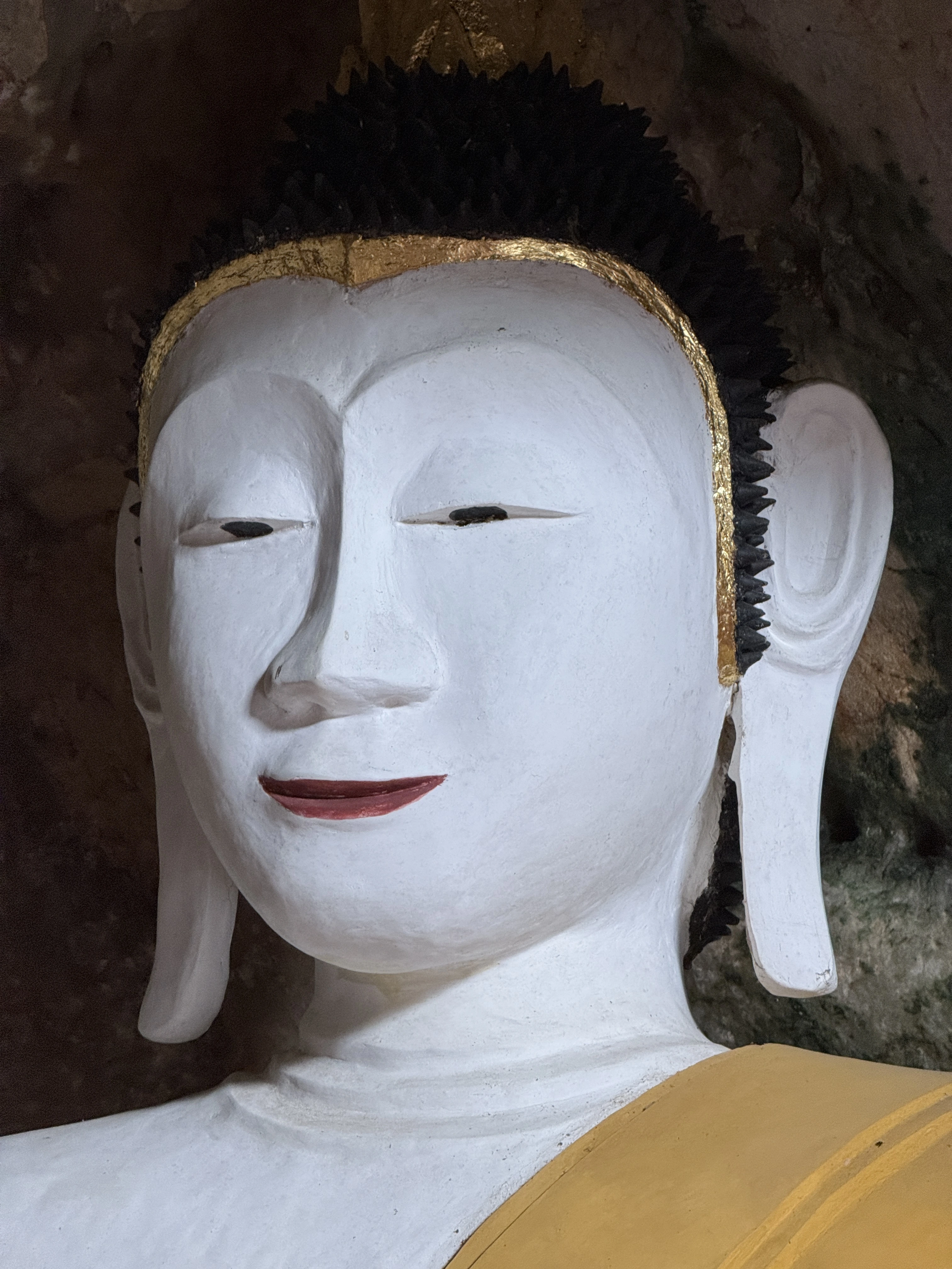 Wat Khuhapimuk cave temple, Yala Wat Khuhapimuk cave temple, Yala
