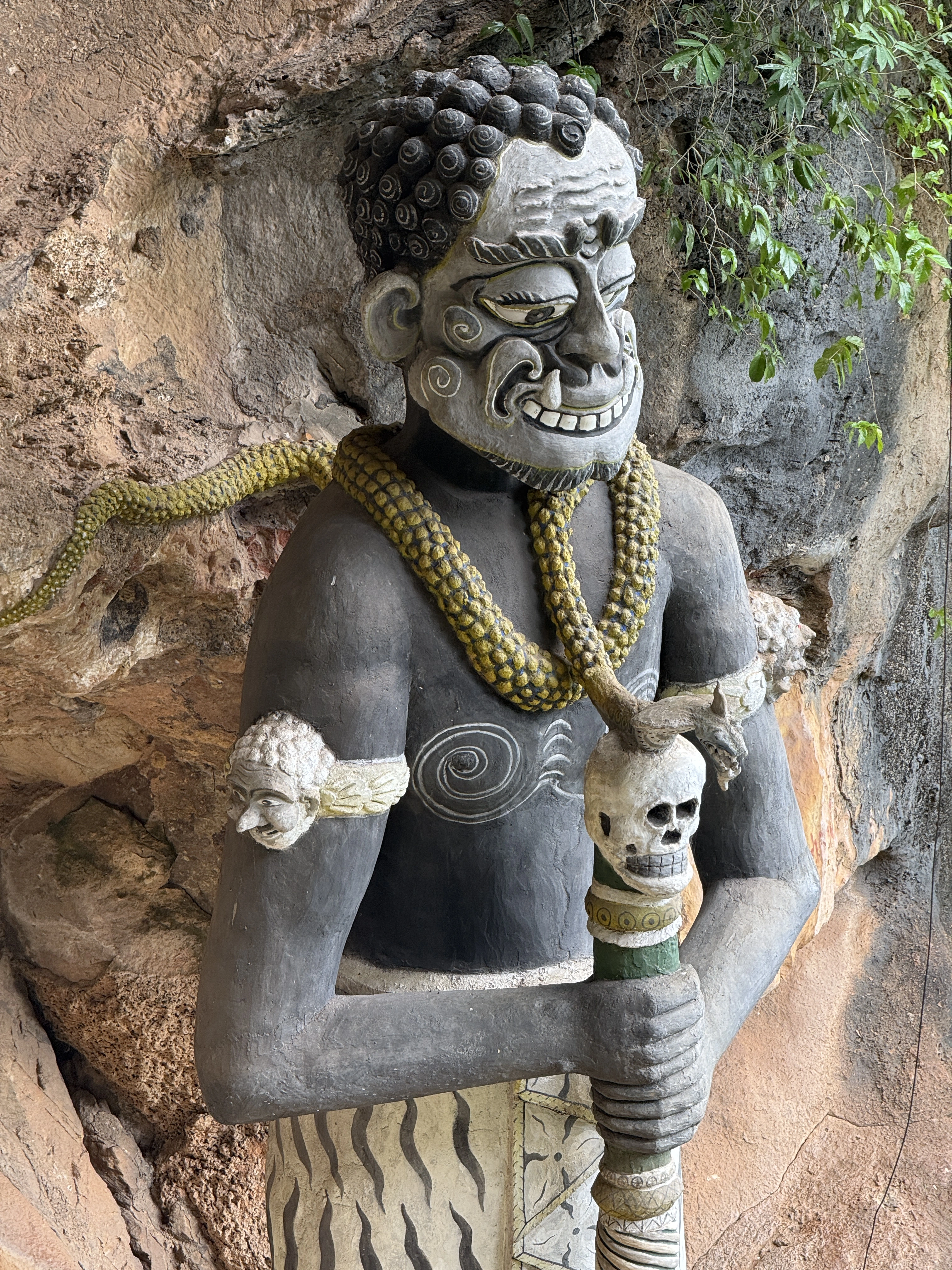 Wat Khuhapimuk cave temple, Yala Wat Khuhapimuk cave temple, Yala