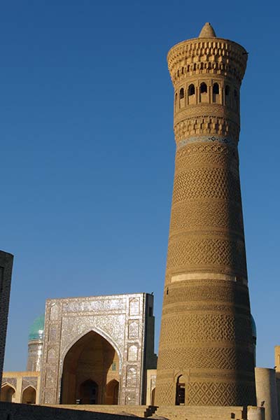 מיר i Arab Medressa and Kalon Minaret, Bukhara