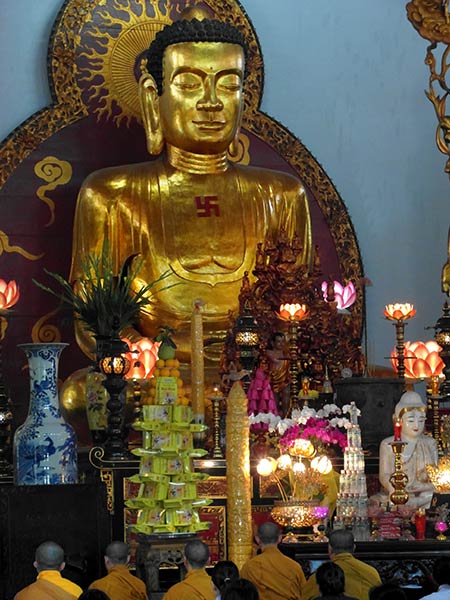 Vinh Ngheim Temple, Saigon, Vietnam