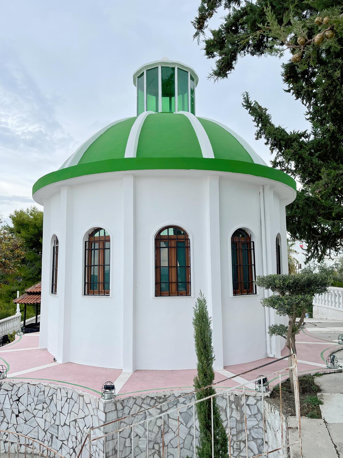 Tempio di Kuz Baba, Valona