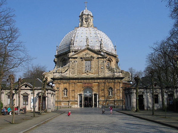 Scherpenheuvel Meryem Ana Bazilikası