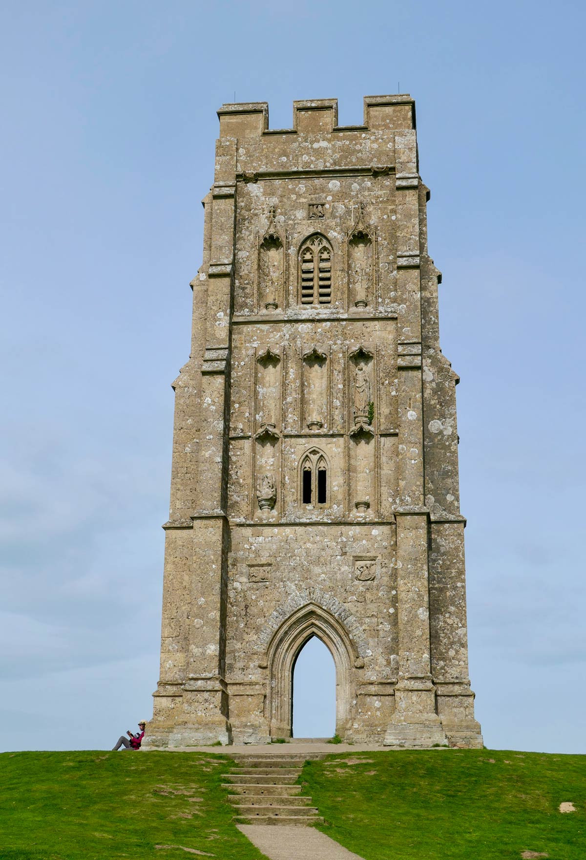 Glastonbury Tor, Torre di San Michele