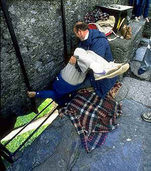 Suuteleminen Blarney-kiveä