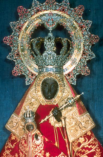Icono negro de Madona, iglesia de peregrinación de Guadalupe, España