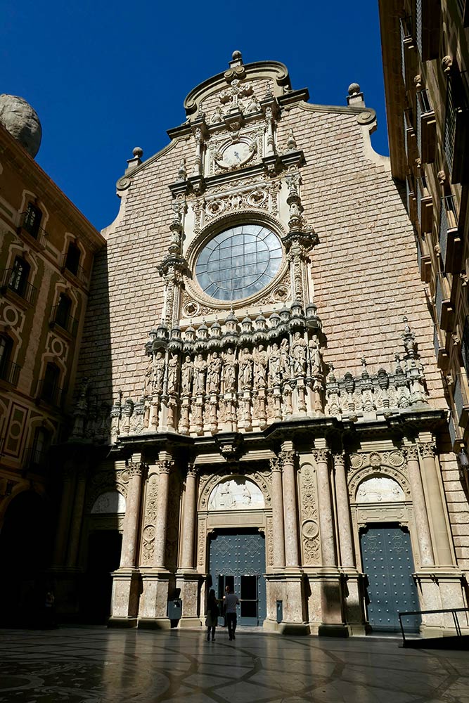 Montserrat, Basílica da Madona Negra