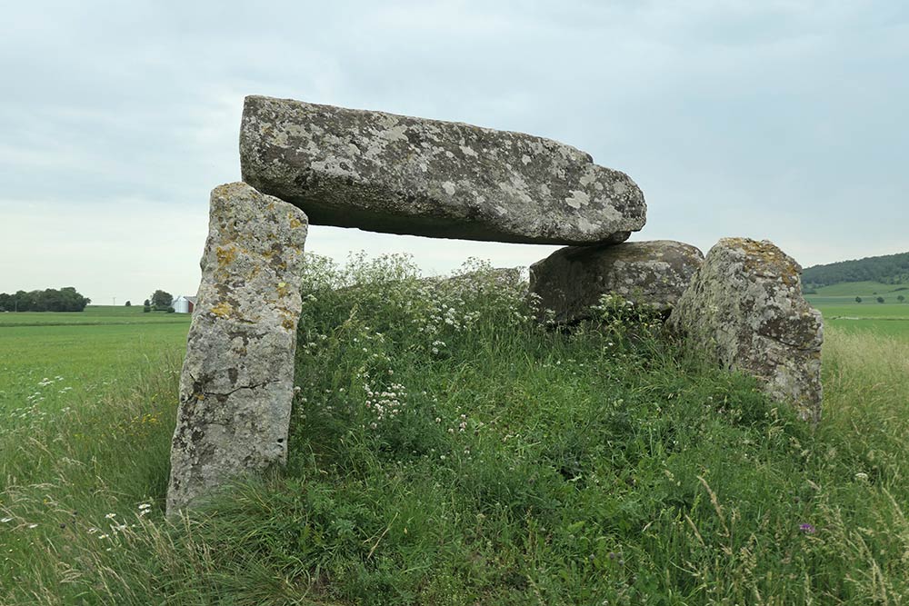 Luttra Gånggrift dolmen