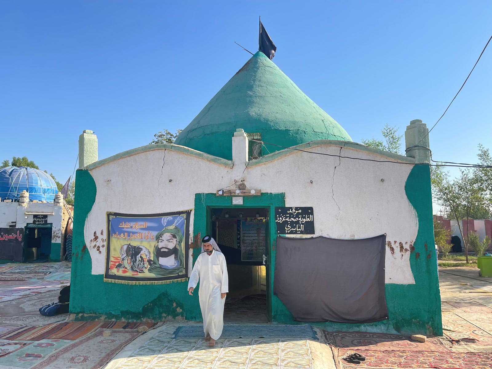 The shrine of Alhamza Alsharqi’s wife, Diwaniya