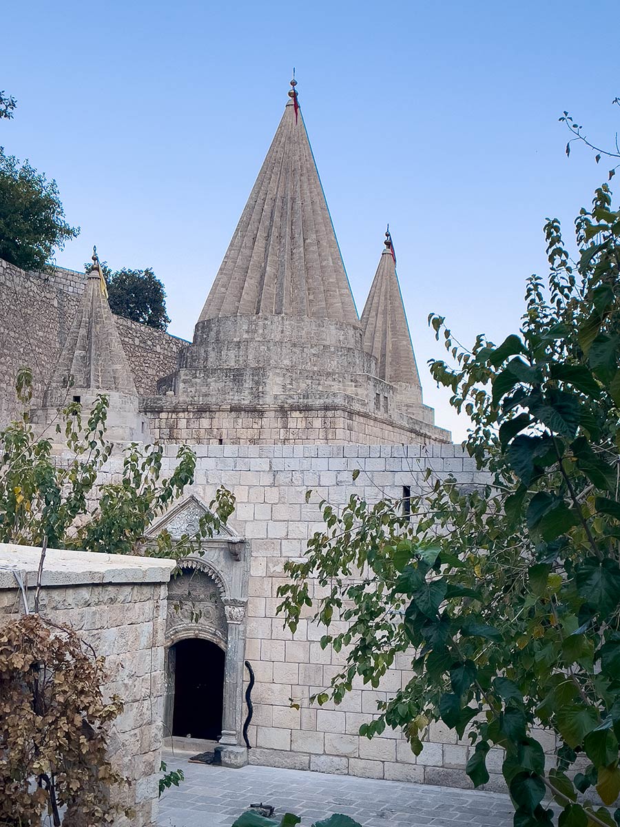 Sheikh Adi ibn Musafirin pyhäkkö (Yazidi-temppeli), Lalish
