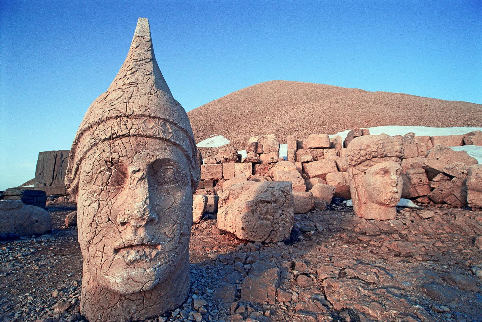 Sculptures sur pierre, Nemrut Dagi, Turquie