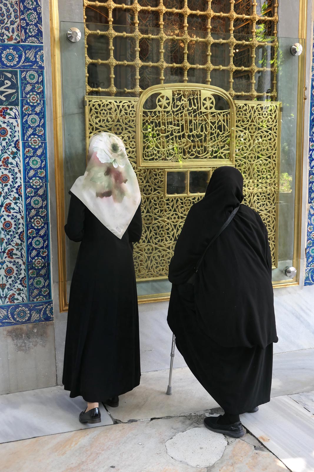 Pilgrimer vid Shrine of Eyup Sultan, Istanbul